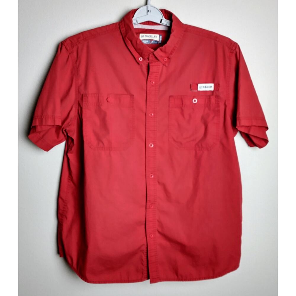 Magellan MagShield Loose Fit Vented Fishing Button Down, Men's Large. Red